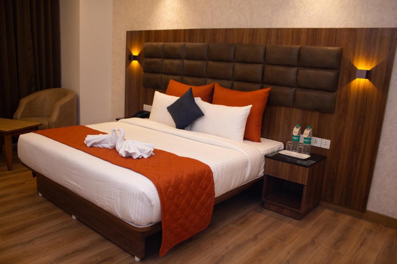 Shivas Galaxy Hotel Devanahalli Exteriér fotografie