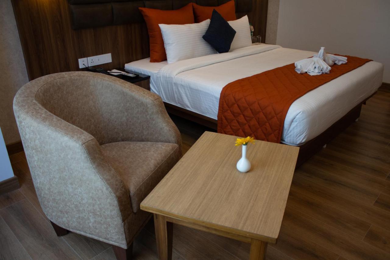 Shivas Galaxy Hotel Devanahalli Exteriér fotografie