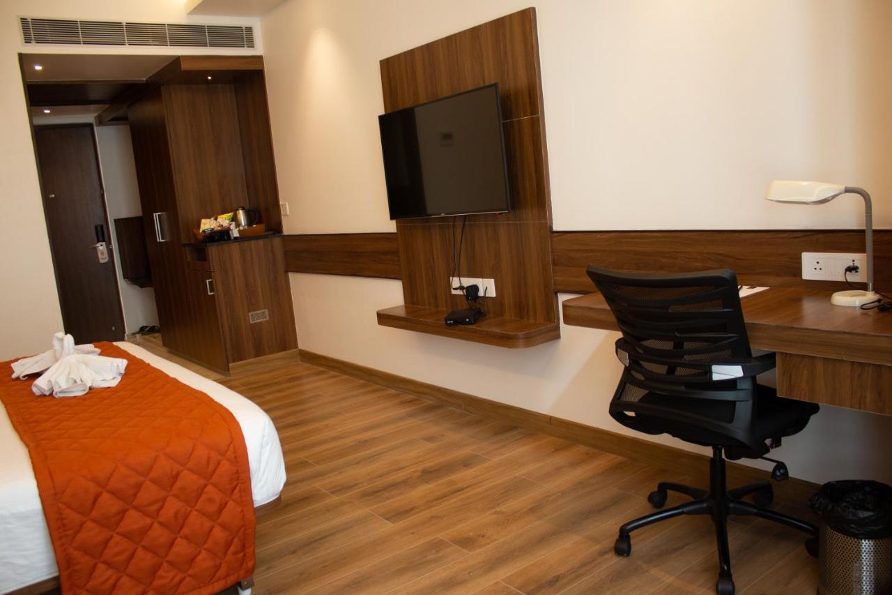 Shivas Galaxy Hotel Devanahalli Exteriér fotografie