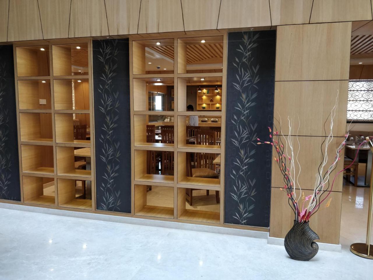 Shivas Galaxy Hotel Devanahalli Exteriér fotografie