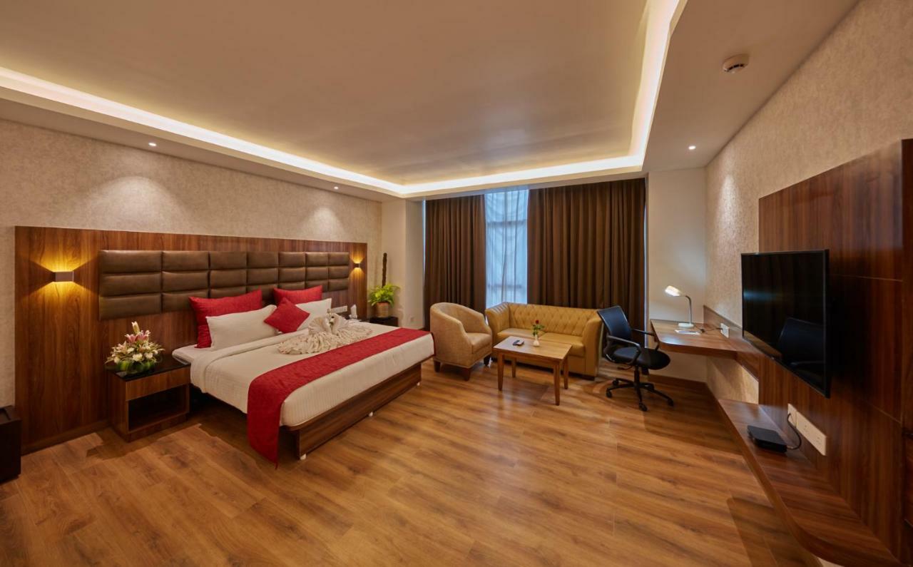 Shivas Galaxy Hotel Devanahalli Exteriér fotografie